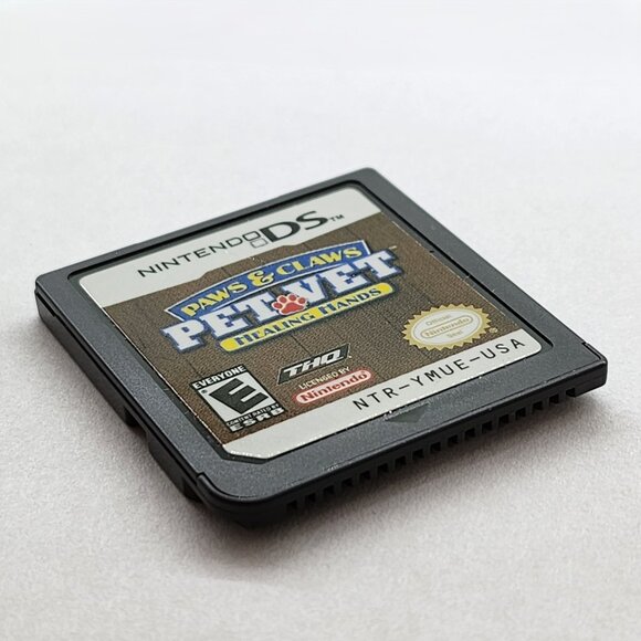 Paws & Claws Pet Vet Healing Hands for Nintendo DS - Picture 3 of 4
